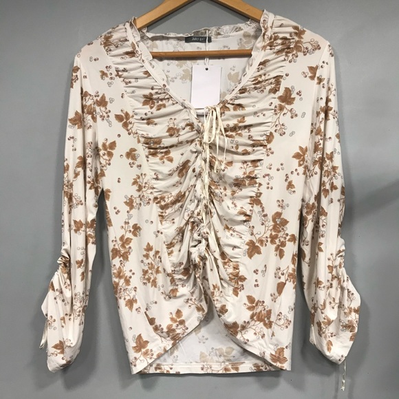 Tops - New Floral Top✨